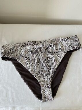 Calzedonia Cobey Snake print bikini bottom Sz M